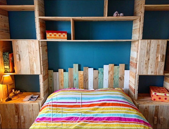 bibliothèque tête de lit sur-mesure recyclage surcyclage upcycling éco-responsable auch toulouse occitanie bois palette