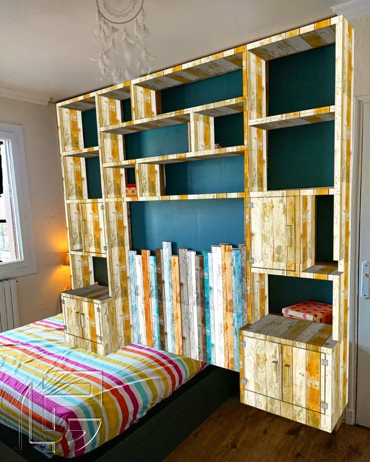 bibliothèque tête de lit sur-mesure recyclage surcyclage upcycling éco-responsable auch toulouse occitanie bois palette rangement chambre placard