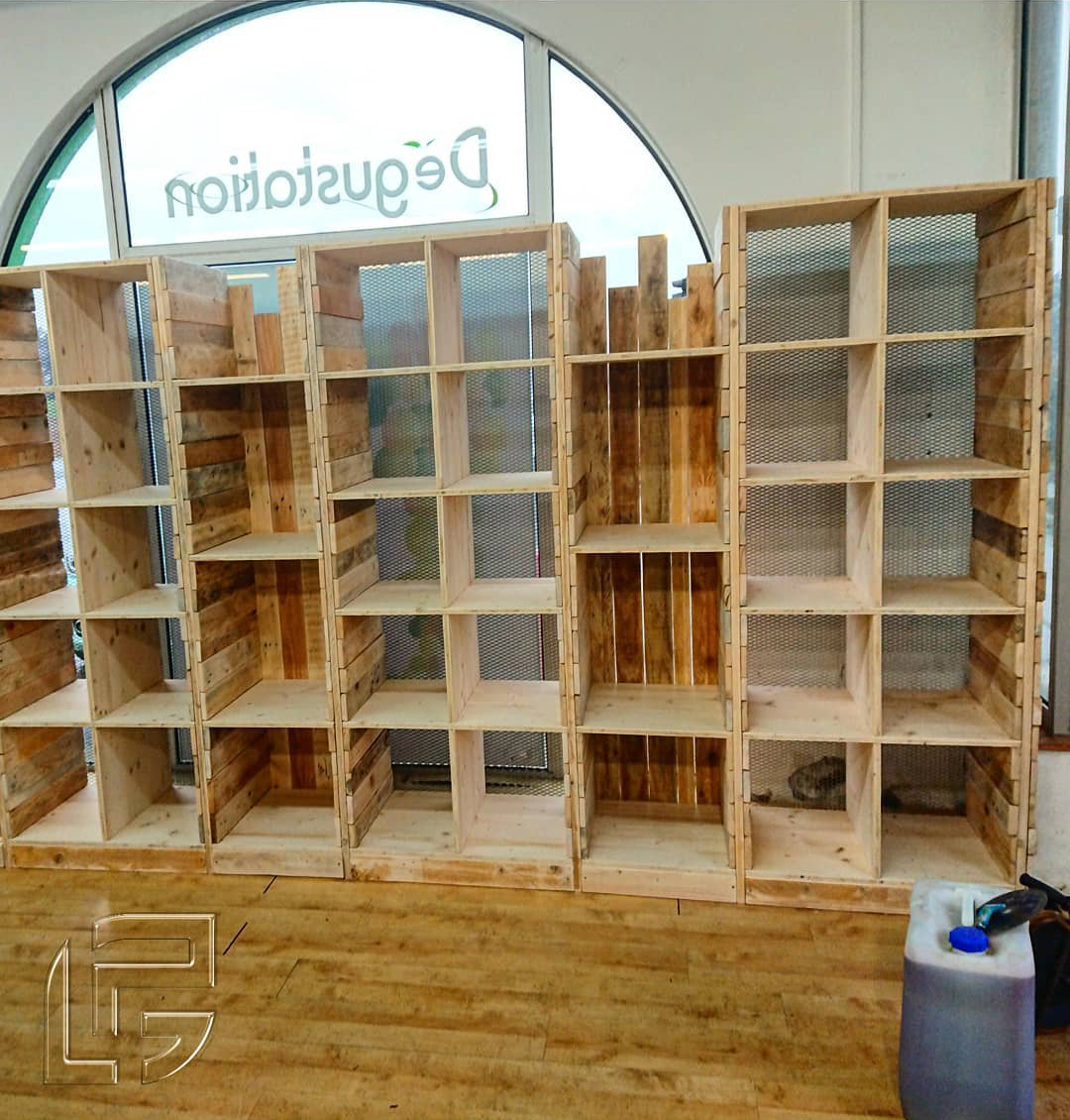 meuble mobilier agencement aménagement bois palette sur-mesure éco-responsable auch occitanie artisanal recyclage surcyclage upcycling magasin bio épicerie