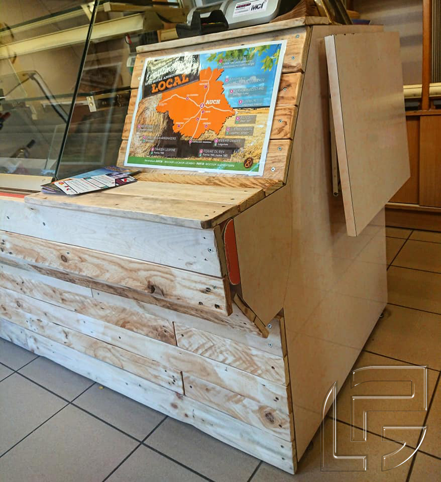 boulangerie auch toulouse occitanie aménagement intérieur bois palette sur-mesure éco-responsable recyclage surcyclage comptoir caisse